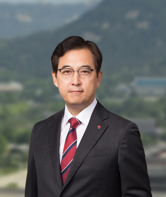 김인건
